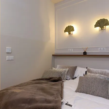 Hotel Novallure Centre *