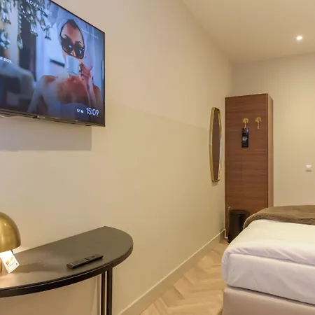 Hotel Novallure Centre *
